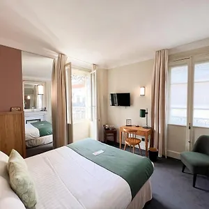 **** Hotel Globe Et Cecil France